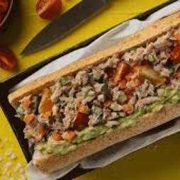 ساندوتش تونه كبير.jfif_