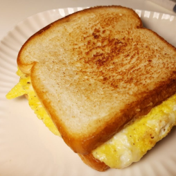 ساندويتش اومليت ساده صغير